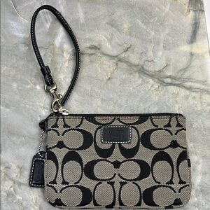 Coach Black and Cream Wristlet